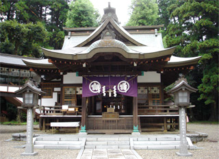 静神社正面