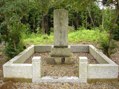 斉藤監物の墓